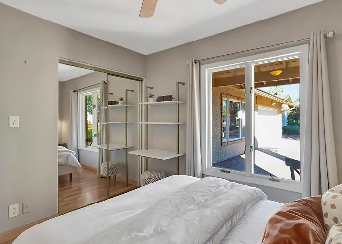 Villa Designer Oasis - Private Pool & Insta Getaway